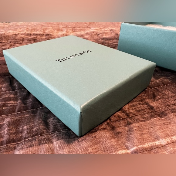 Tiffany’s Box - Picture 5 of 16